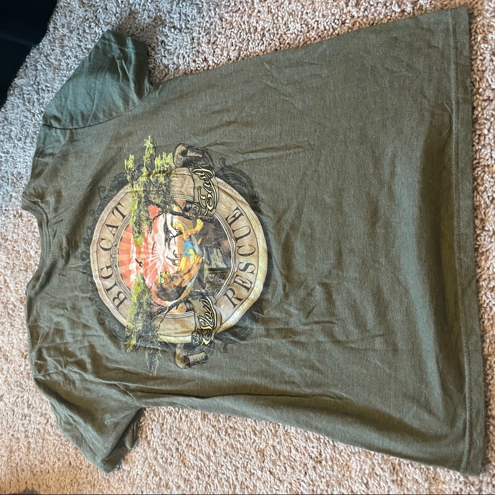 Big Cat Rescue Tampa (Carol Baskin Tiger King) Tee | S